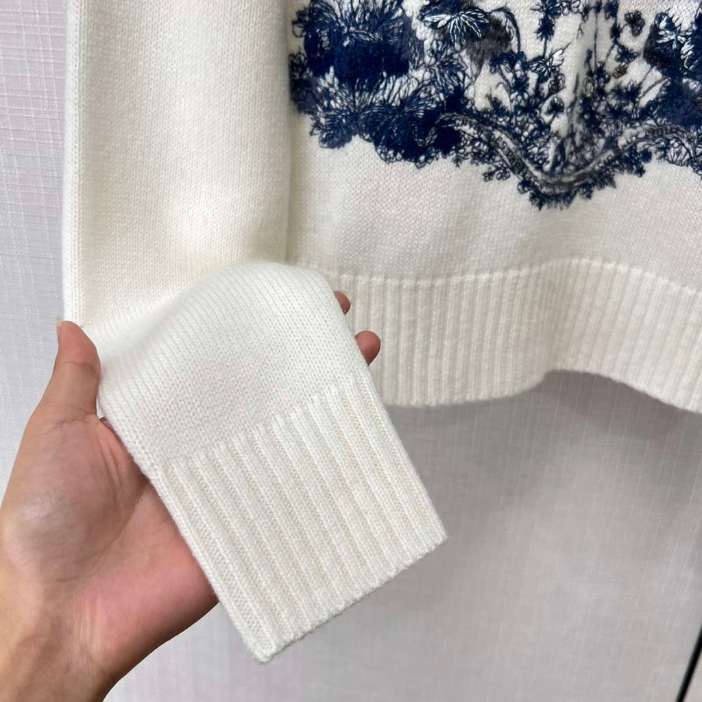 Dior Women's Floral embroidered long sleeves Sweater D38013