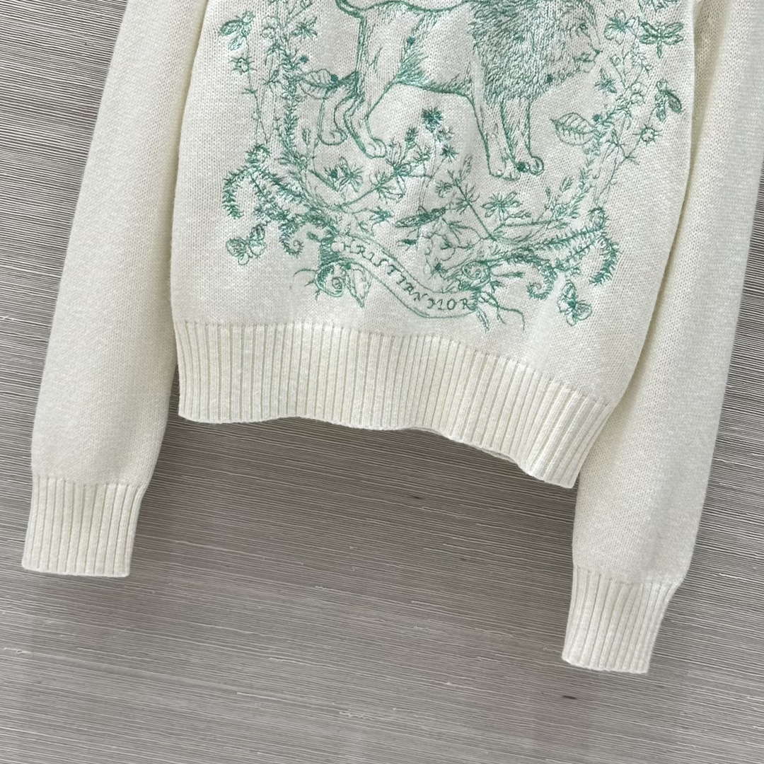 Dior Women's Floral embroidered long sleeves Sweater D38014