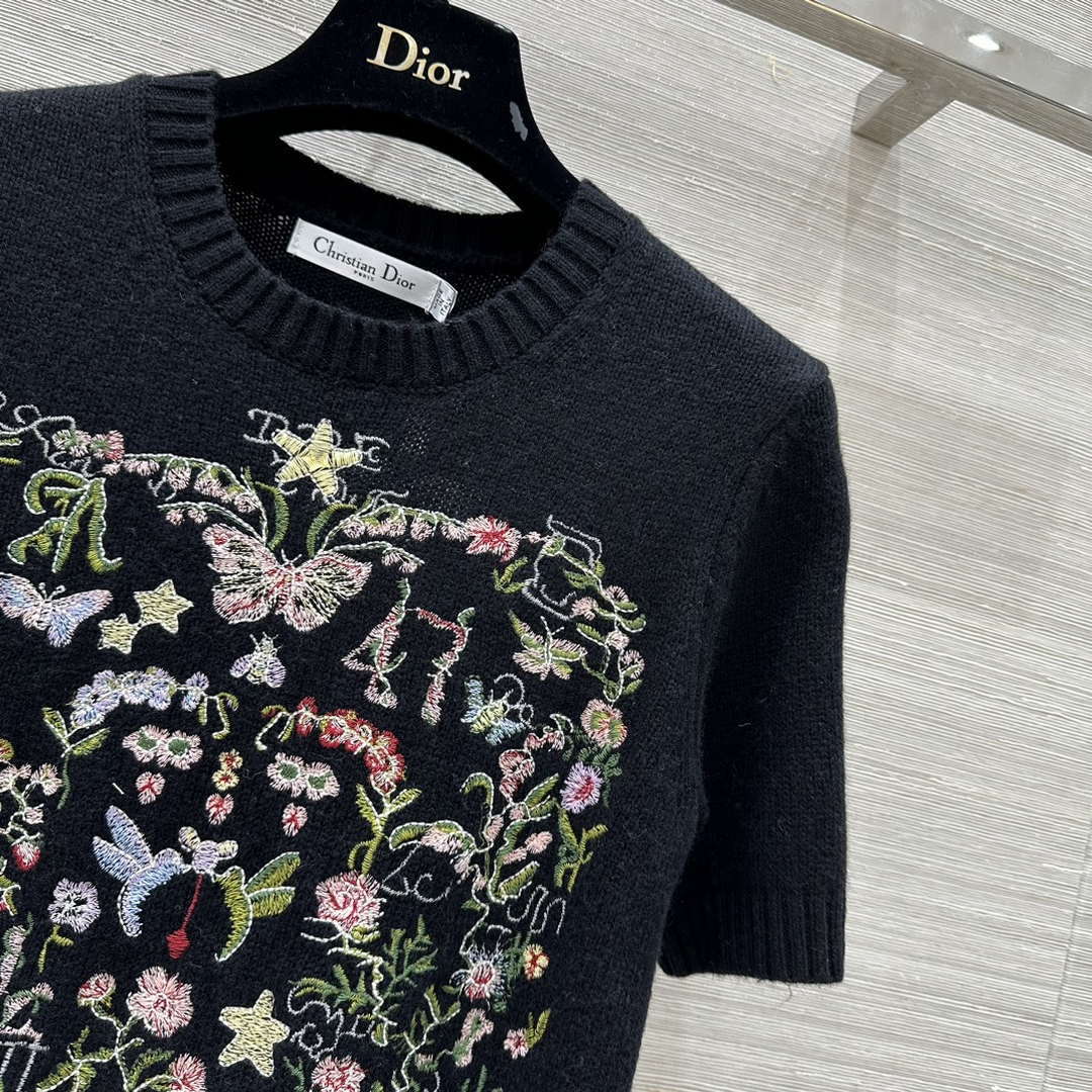 Dior Women's Floral embroidered short sleeves Sweater D38006