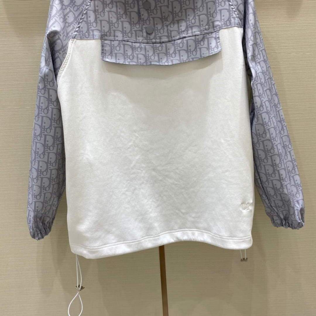 Dior Women's HOODED SHORT ANORAK 38115 Gray and White