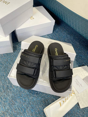 Dior Women's Shoes DIO(R) Evolution Slide Quilted Cannage KCQ716CQC Black - 35 - View 1