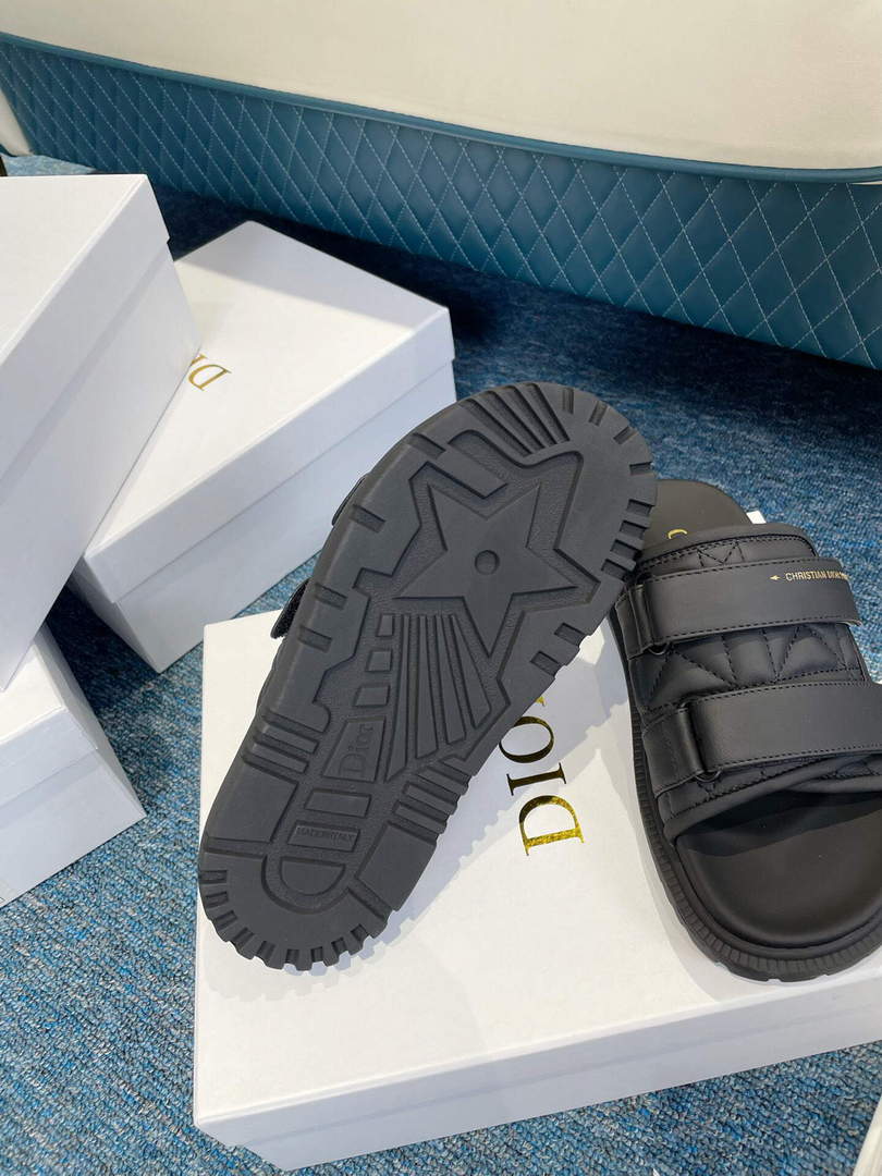Dior Women's Shoes DIO(R) Evolution Slide Quilted Cannage KCQ716CQC Black