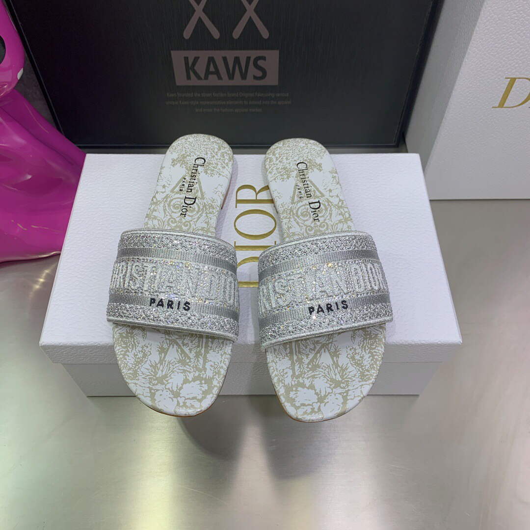 Dior Women's Shoes Diamond Embroidered Dway Slide KCQ209TJE Gray