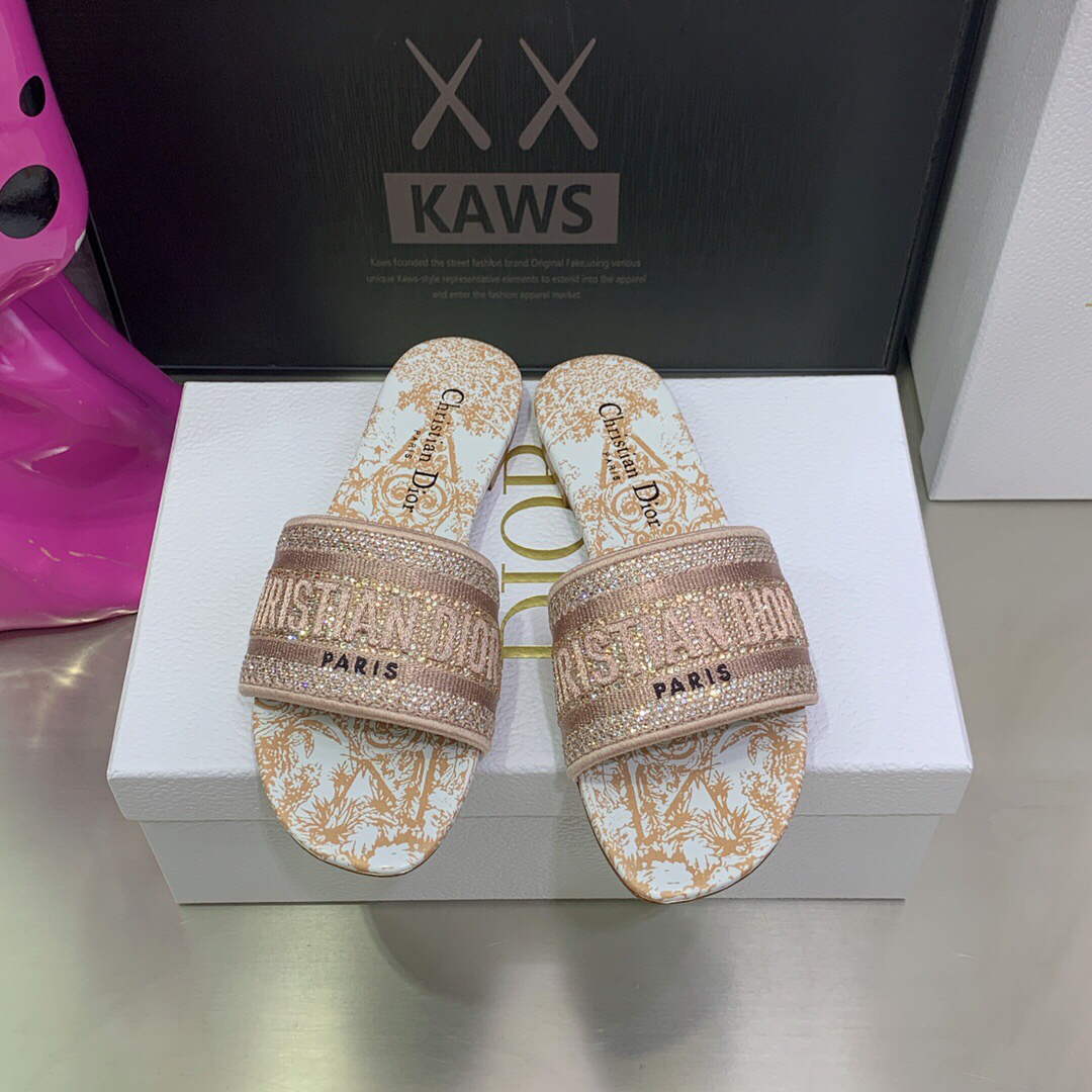 Dior Women's Shoes Diamond Embroidered Dway Slide KCQ209TJE Light pink