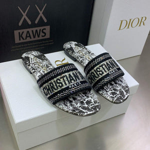 Dior Women's Shoes Diamond Embroidered Dway Slide KCQ209TJE Black - 35 - View 3