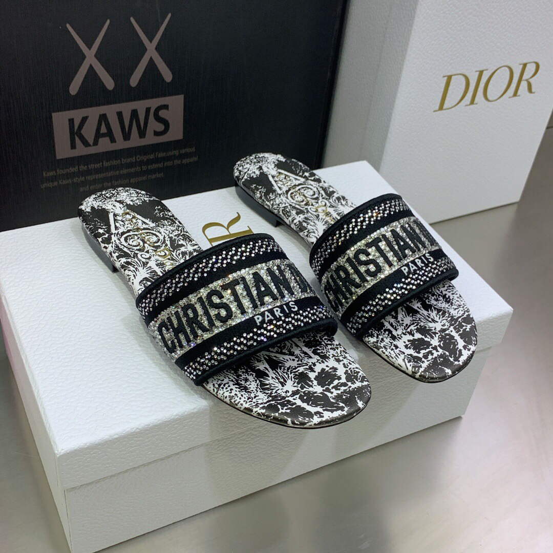 Dior Women's Shoes Diamond Embroidered Dway Slide KCQ209TJE Black