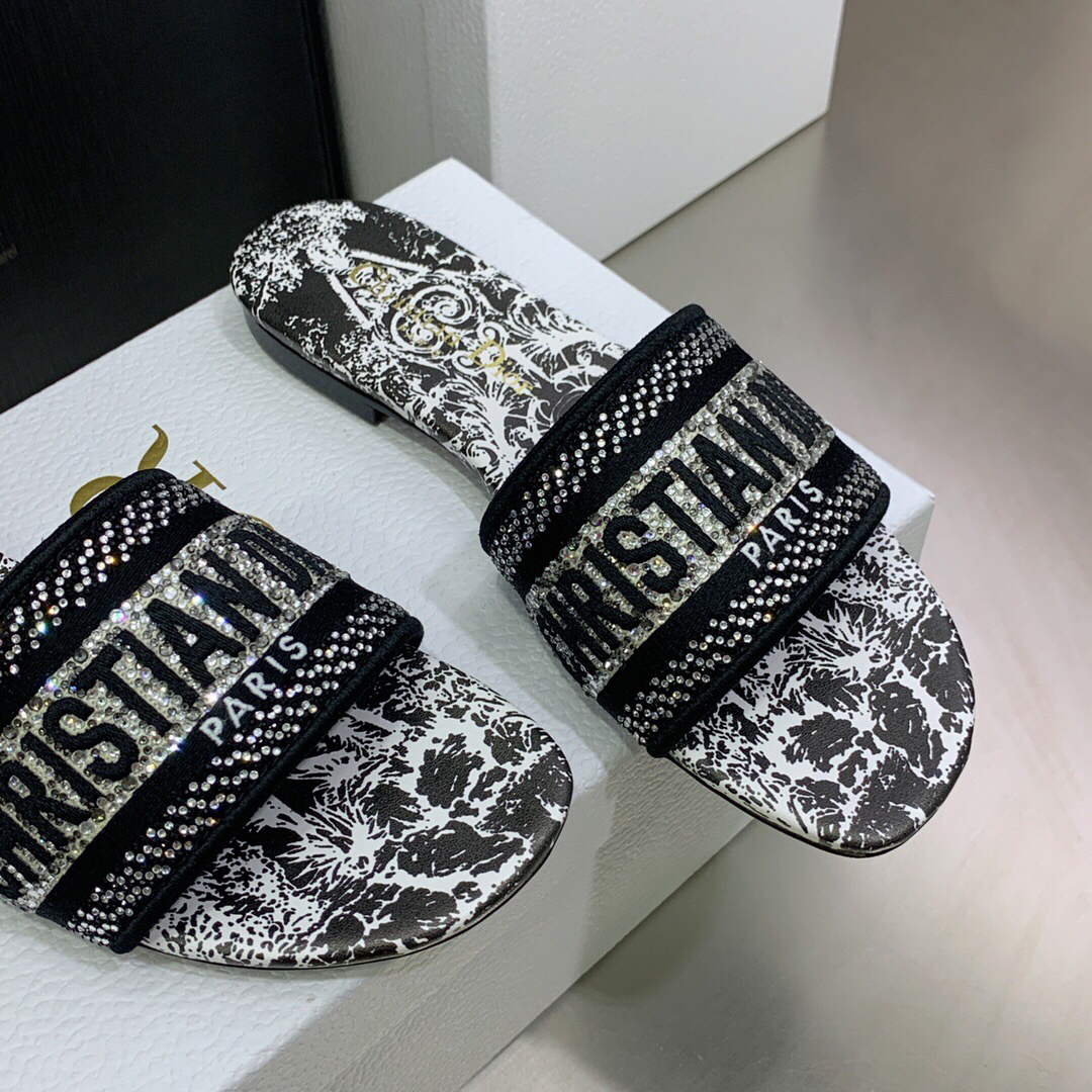 Dior Women's Shoes Diamond Embroidered Dway Slide KCQ209TJE Black