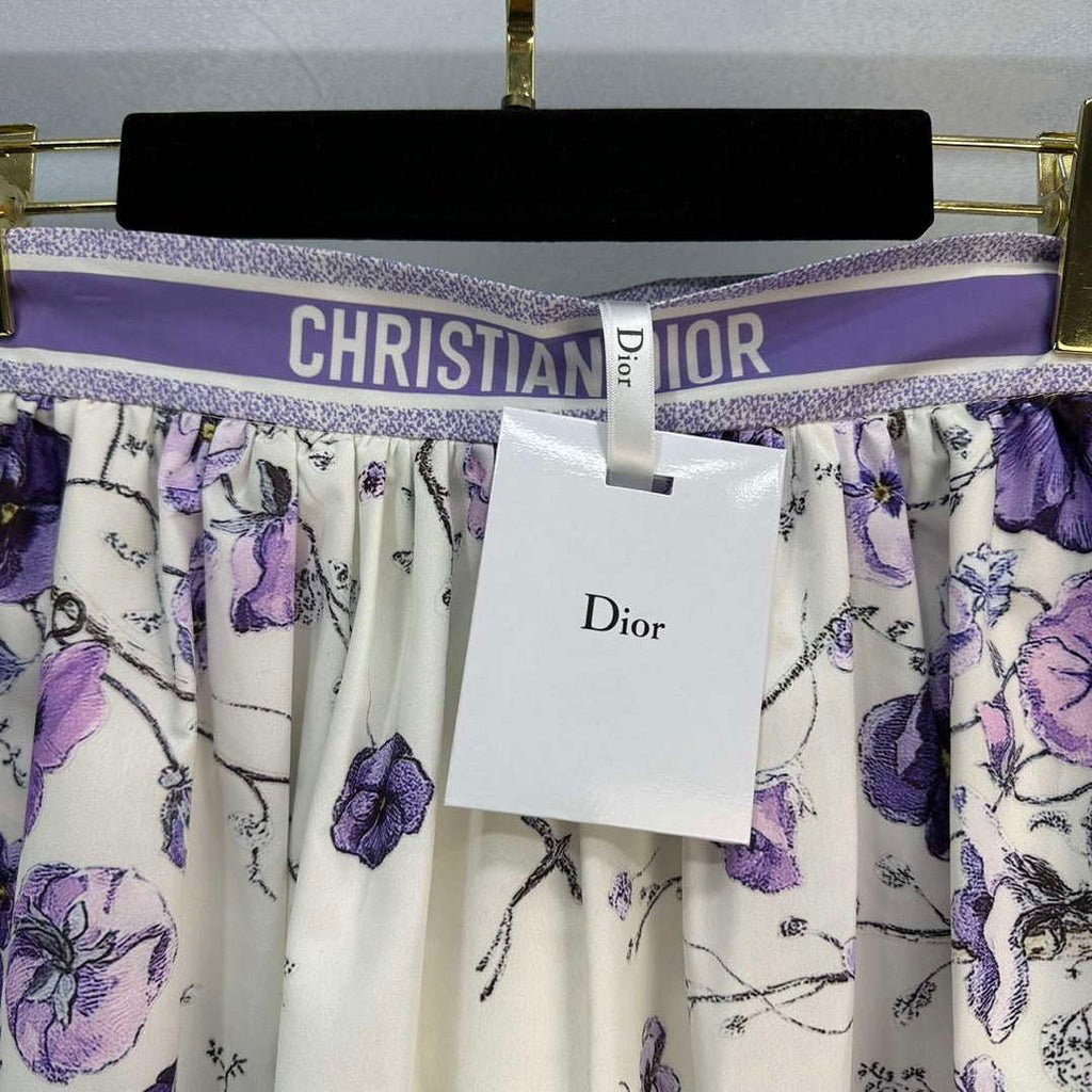 Dior Women's Skirt Fashion Clothing D82566