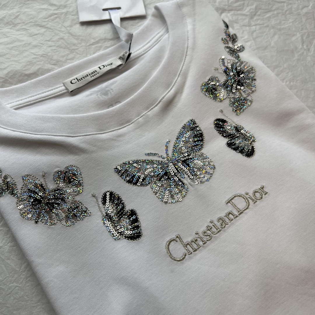 Dior Women's T-shirt Fashion Clothing D82561