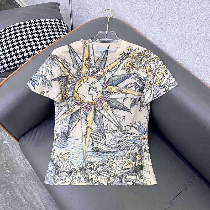 Dior Women's T-shirt Fashion Clothing D82560