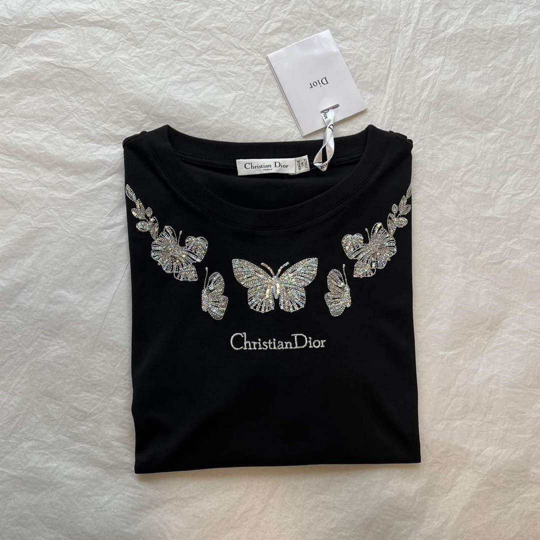Dior Women's T-shirt Fashion Clothing D82562