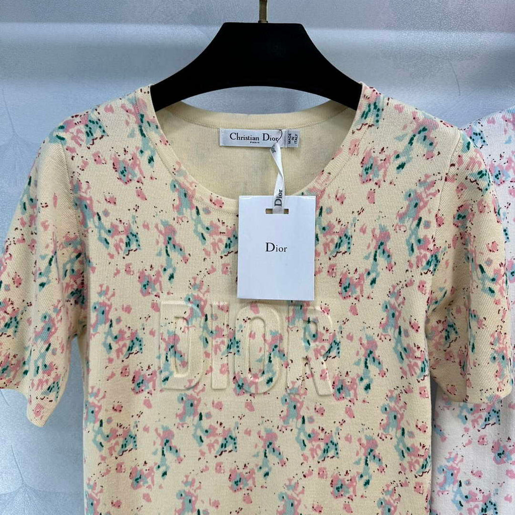 Dior Women's T-shirt Fashion Clothing D82563