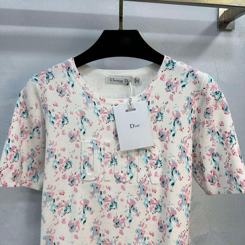 Dior Women's T-shirt Fashion Clothing D82563