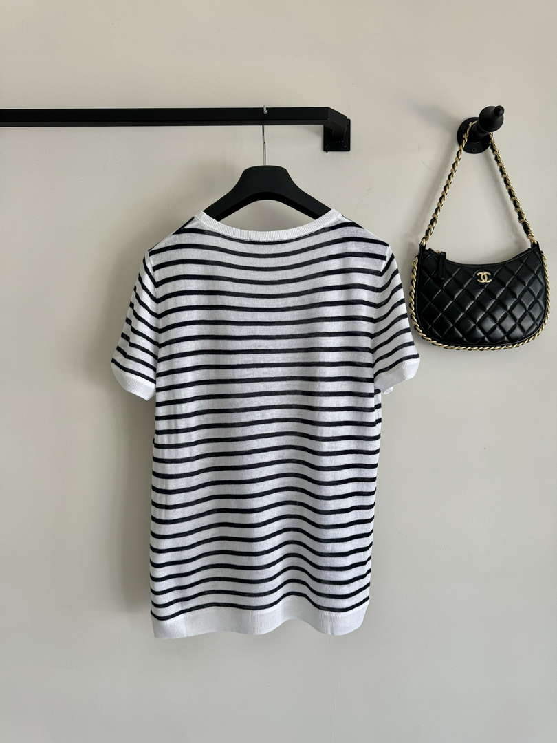 Dior Women's T-shirt Fashion Clothing D82569