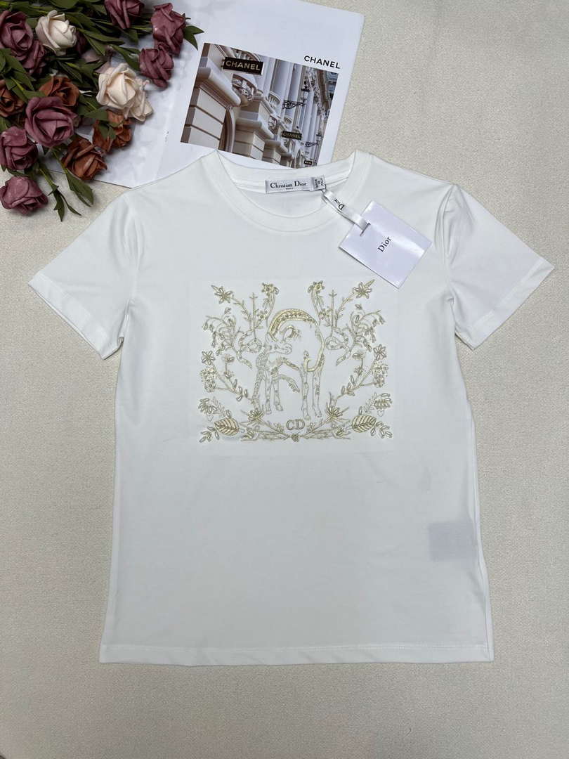 Dior Women's T-shirt Fashion Clothing D82606