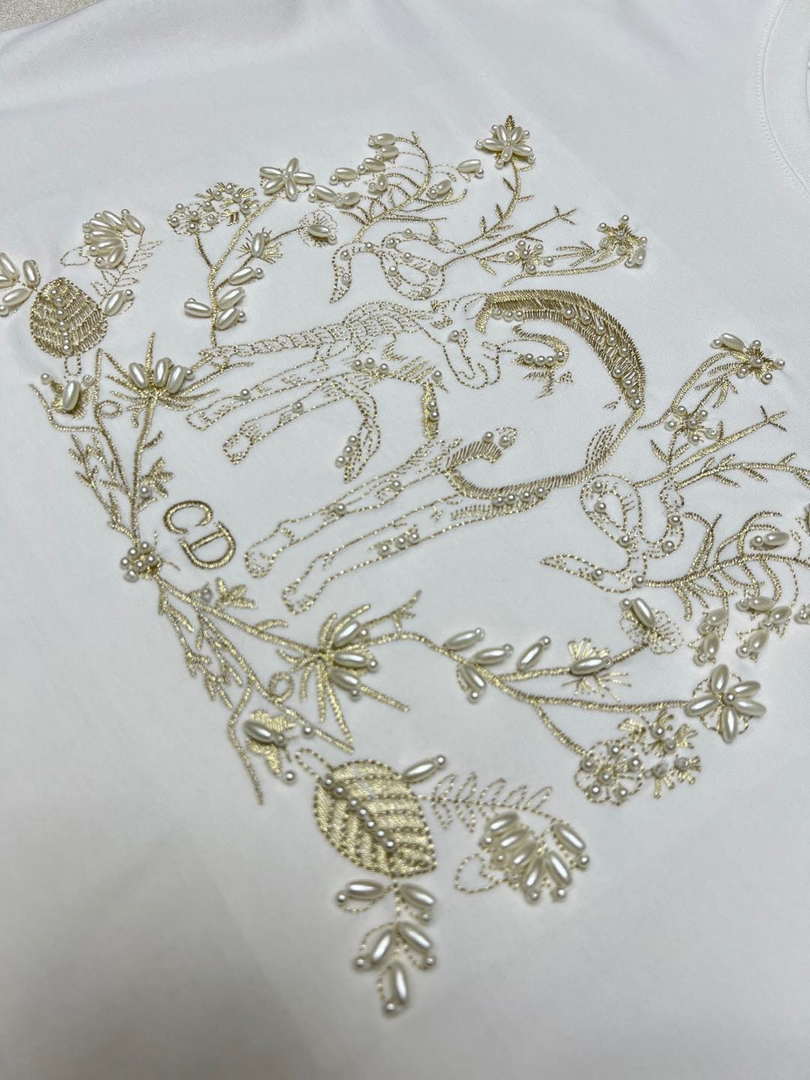 Dior Women's T-shirt Fashion Clothing D82606