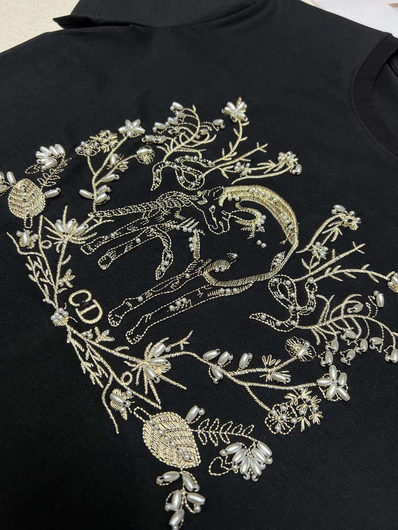 Dior Women's T-shirt Fashion Clothing D82607