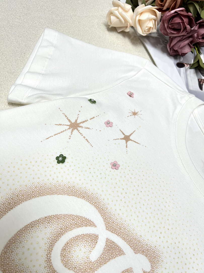 Dior Women's T-shirt Fashion Clothing D82608