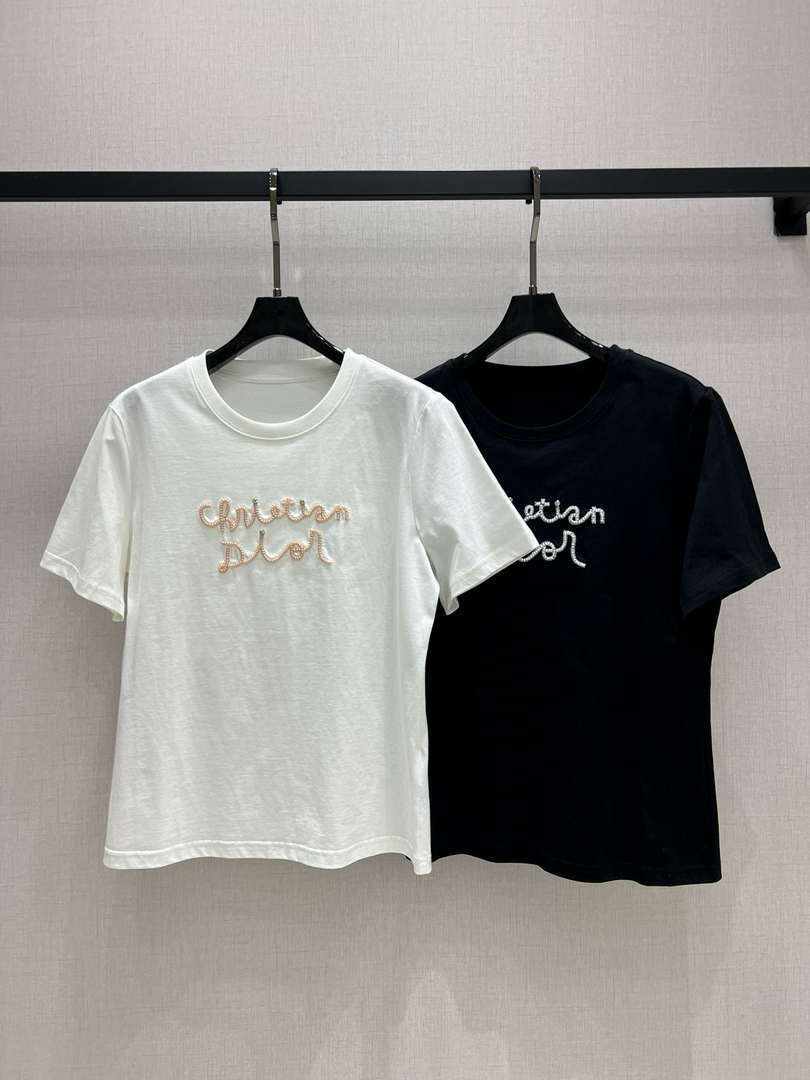 Dior Women's T-shirt Fashion Clothing D82609
