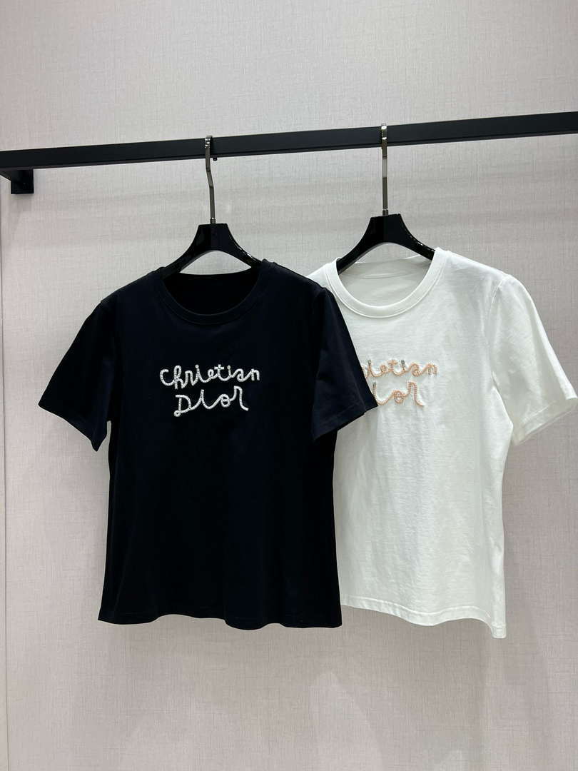 Dior Women's T-shirt Fashion Clothing D82609