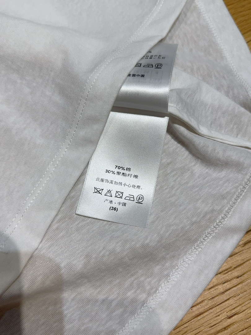 Dior Women's T-shirt Fashion Clothing D82612