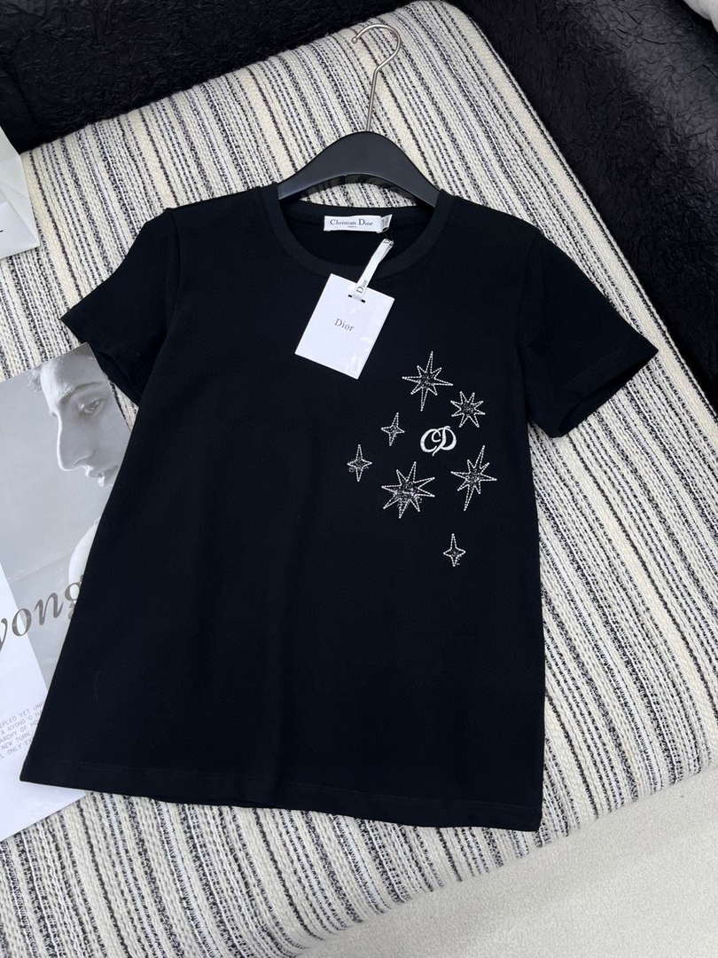 Dior Women's T-shirt Fashion Clothing D82613
