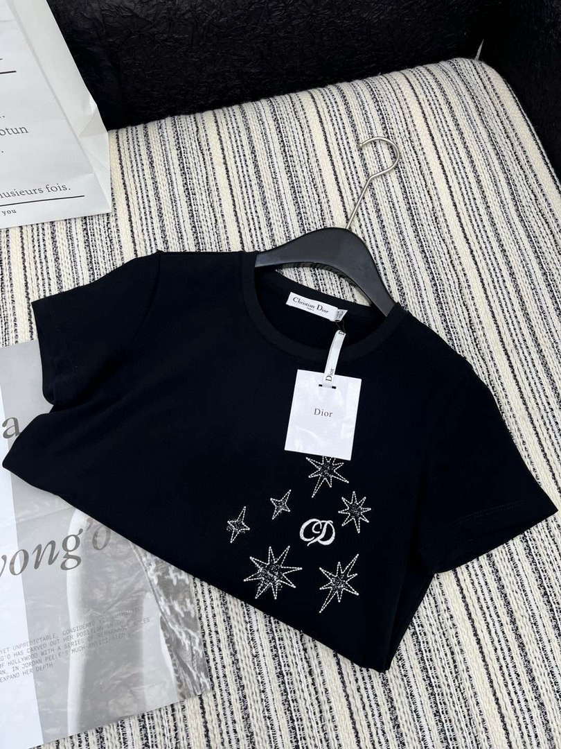 Dior Women's T-shirt Fashion Clothing D82613