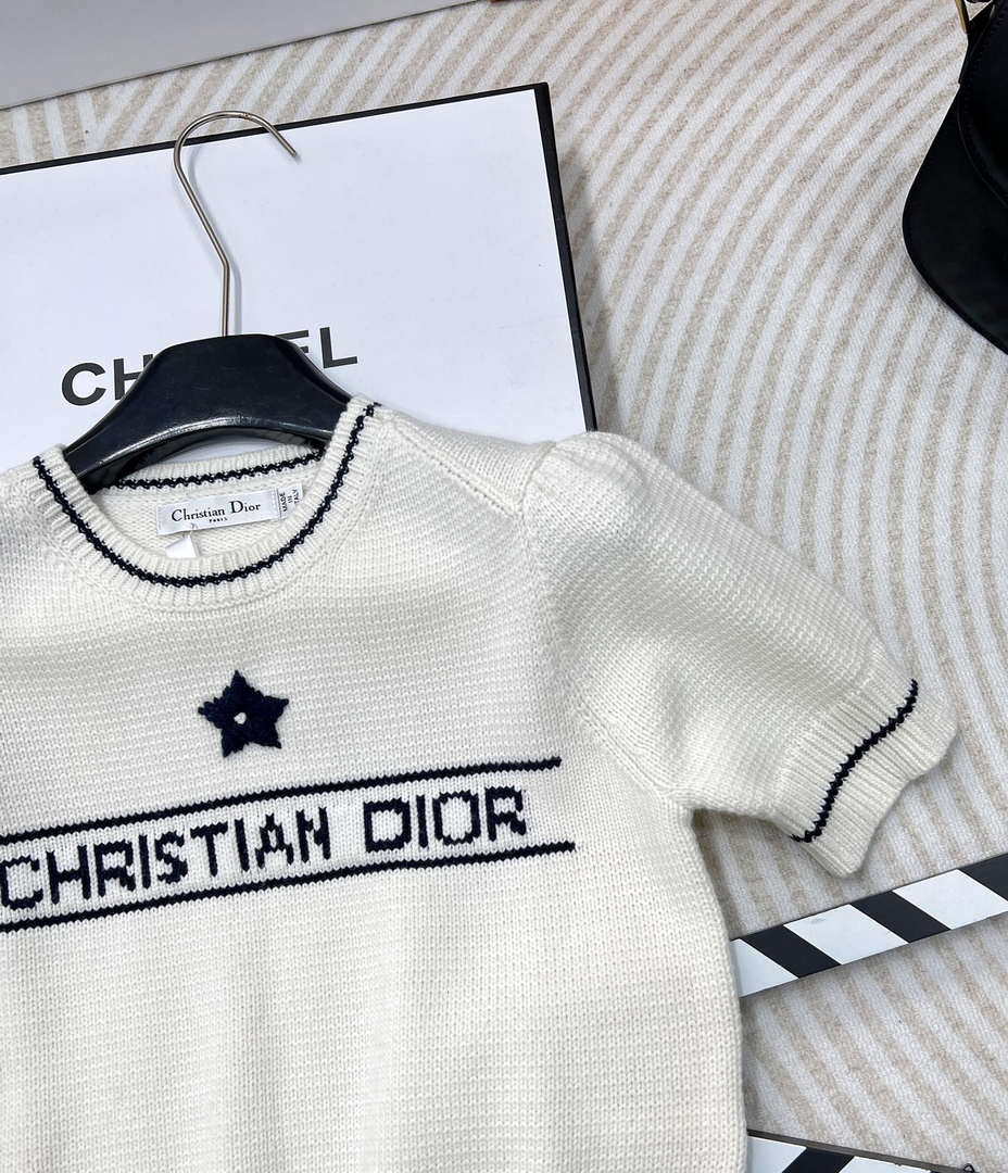 Dior Women's T-shirt Fashion Clothing D82700 Five-star embroidered short sleeves