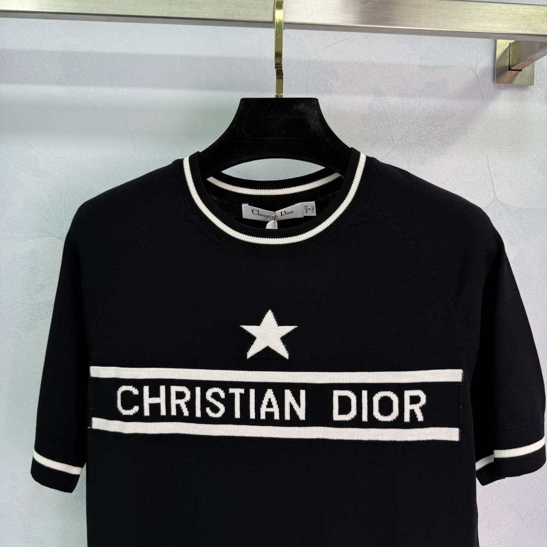 Dior Women's T-shirt Fashion Clothing D82703 Five-star embroidered short sleeves