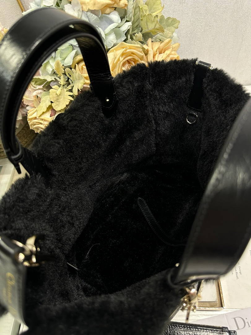 DiorAlps Medium Dior Toujours Bag Black Macrocannage Crinkled Calfskin and Merino Wool