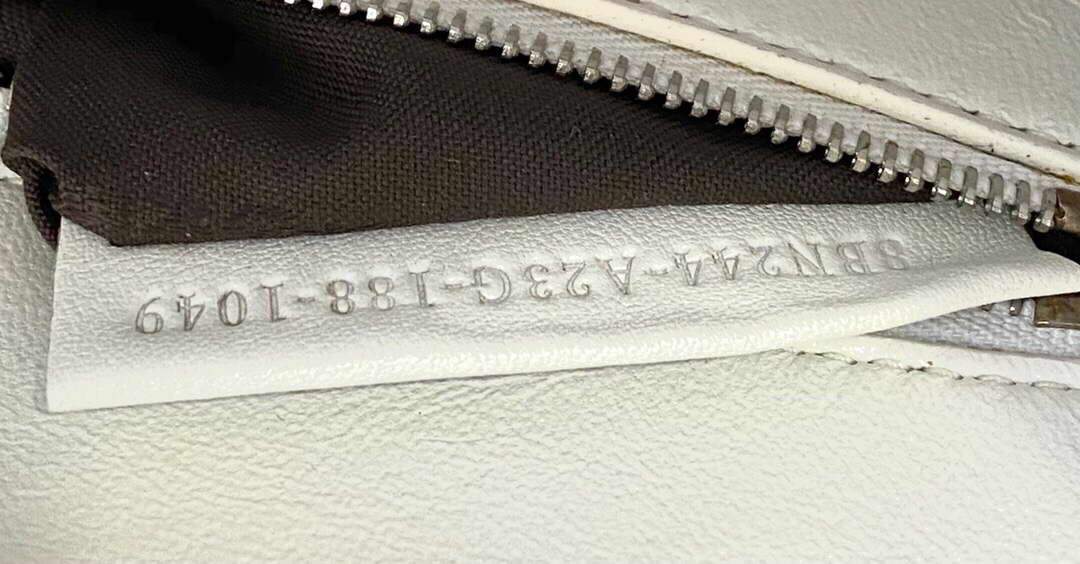 Fendi 5510S Peekaboo Iconic Essentially White Leather Bag - luxibagsmall