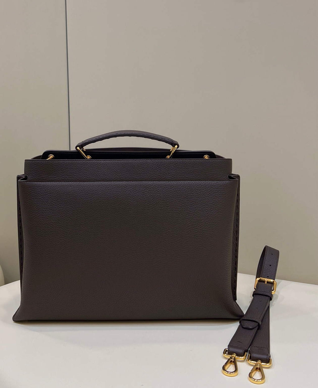 Fendi 7VA529 Peekaboo ISeeU Medium Brown Leather Bag