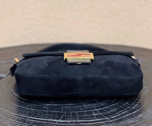 Fendi 8339 Baguette Middle Age Solid Color Series Underarm Bag Black - Default Title - View 4