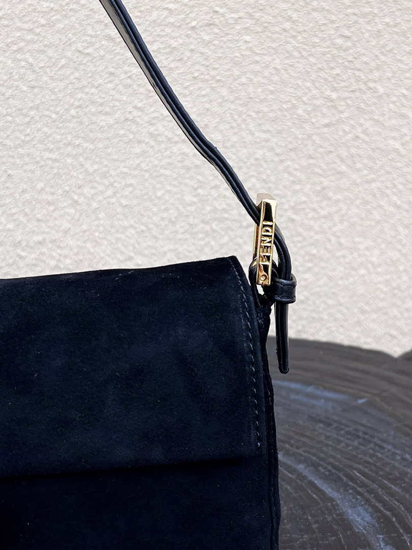 Fendi 8339 Baguette Middle Age Solid Color Series Underarm Bag Black - Default Title - View 5