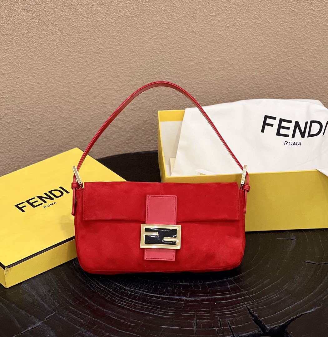 Fendi 8339 Baguette Middle Age Solid Color Series Underarm Bag Red - Default Title - View 1