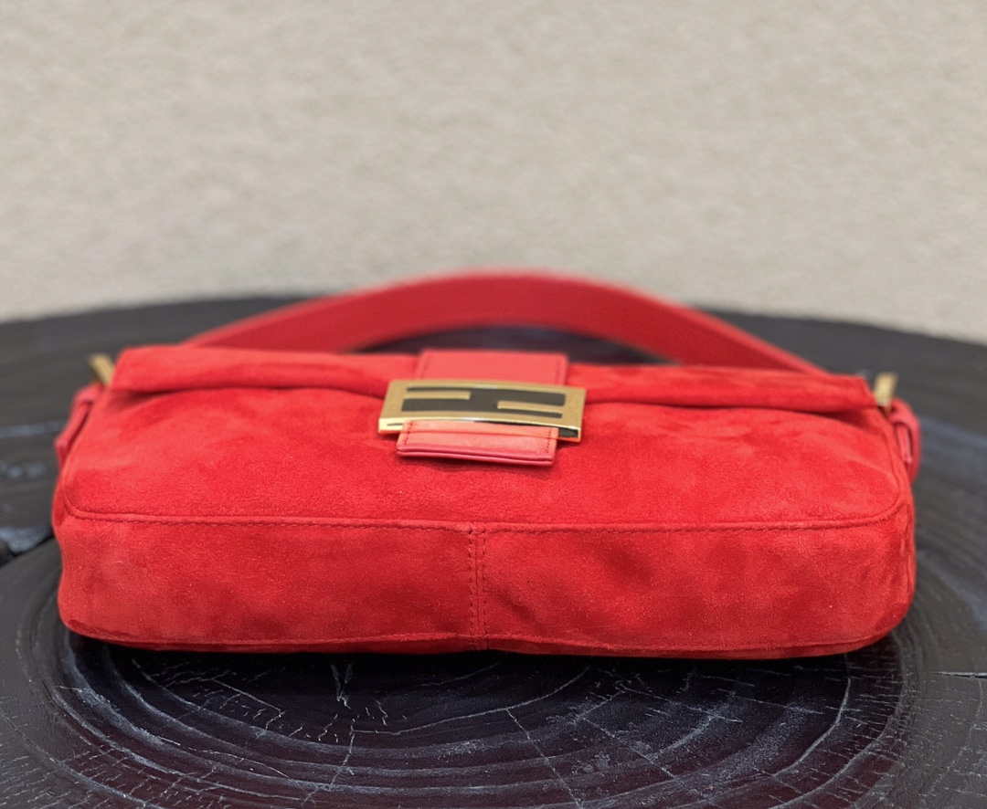 Fendi 8339 Baguette Middle Age Solid Color Series Underarm Bag Red - Default Title - View 4