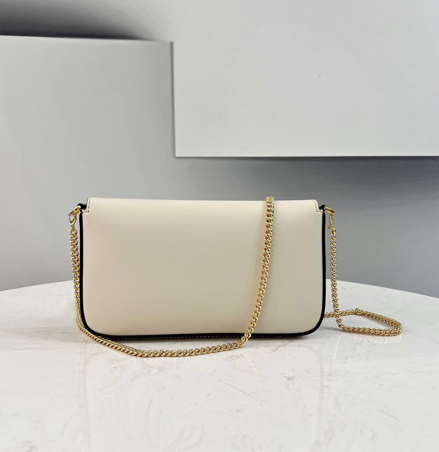 Fendi 8521 Baguette Chain Midi Shoulder Bag White - Default Title - View 3