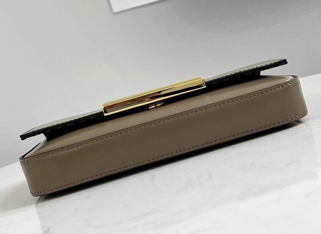 Fendi 8521 Baguette Chain Midi Shoulder Bag Gray - Default Title - View 5
