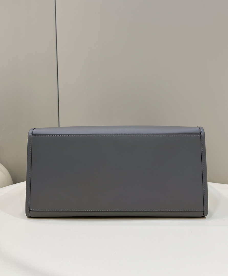 Fendi 8BH386 Sunshine Medium Bag Gray leather shopper 8266S