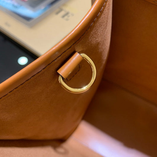 Fendi 8BH386 Sunshine Medium Fendi Tote Leather Bag 8266S Brown