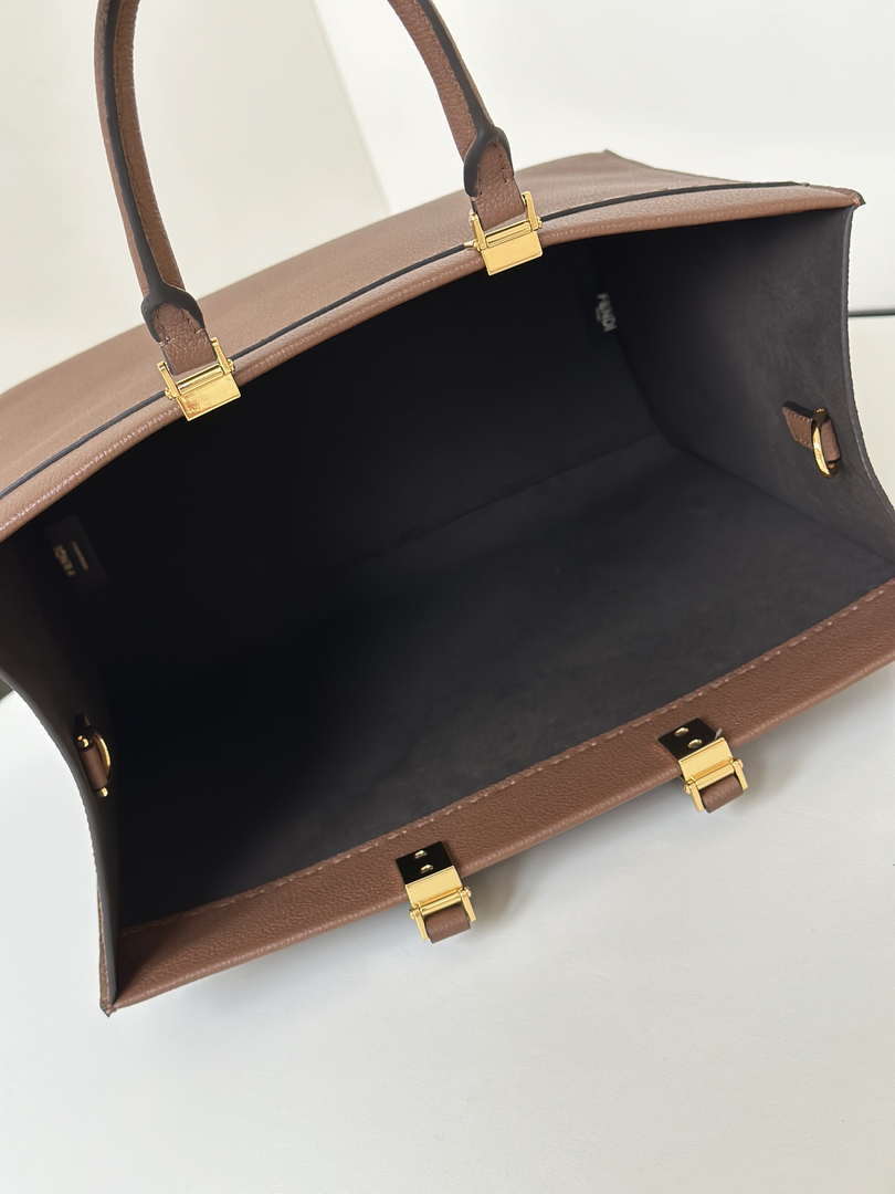Fendi 8BH386 Fendi Sunshine Medium Brown leather shopper Full-grain cowhide 8636
