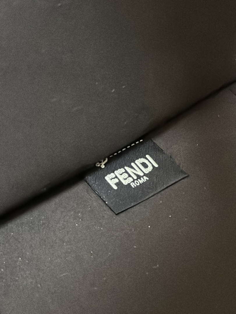 Fendi 8BH386 Fendi Sunshine Medium Navy Blue leather shopper Full-grain cowhide 8636