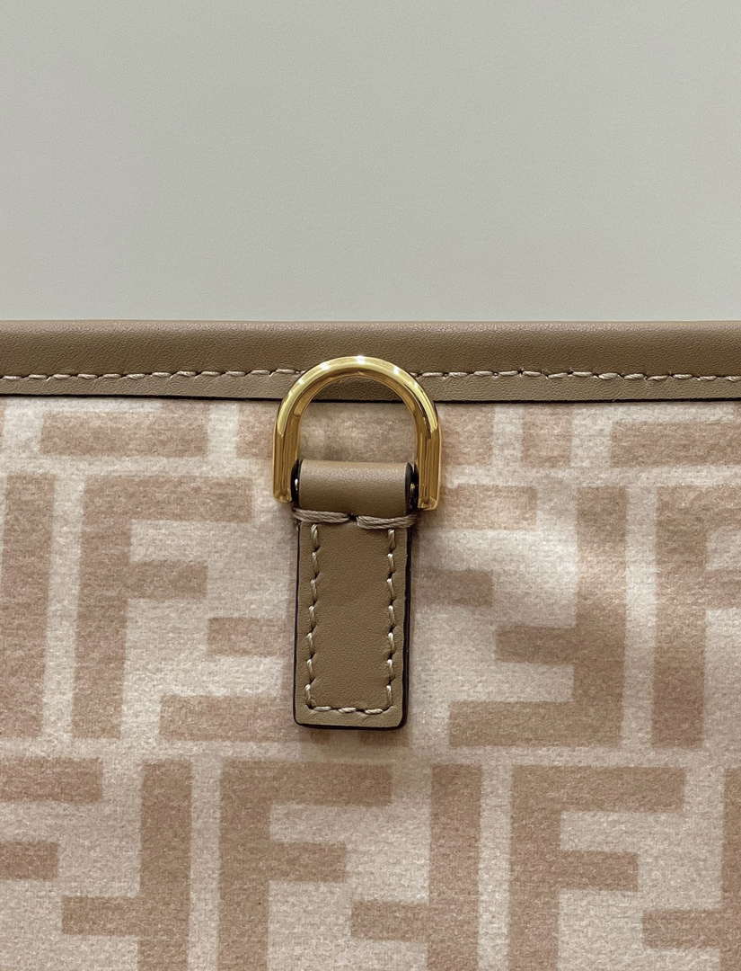 Fendi 8BH386 Sunshine Medium Tote Flannel shopper bag