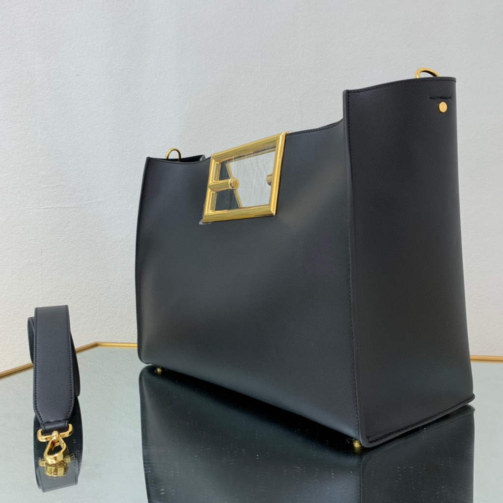 Fendi 8BH391 Fendi way Medium Black Leather bag