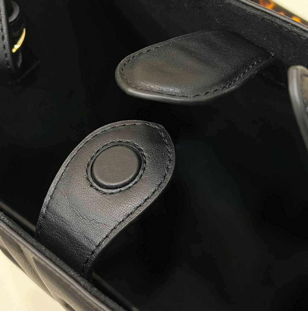 Fendi 8BH394 Fendi Sunshine Small Black leather shopper Printer FF