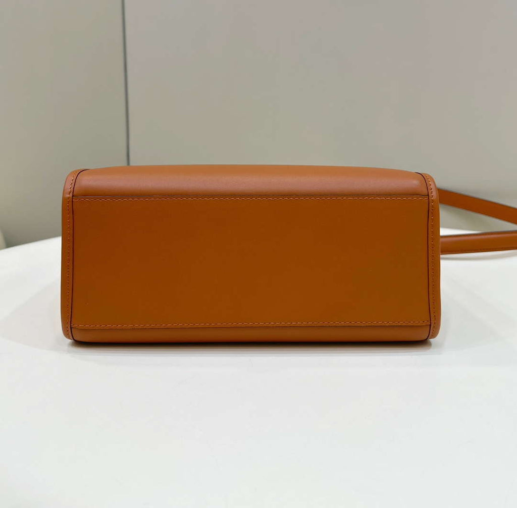 Fendi 8BH394 Fendi Sunshine Small Brown leather shopper