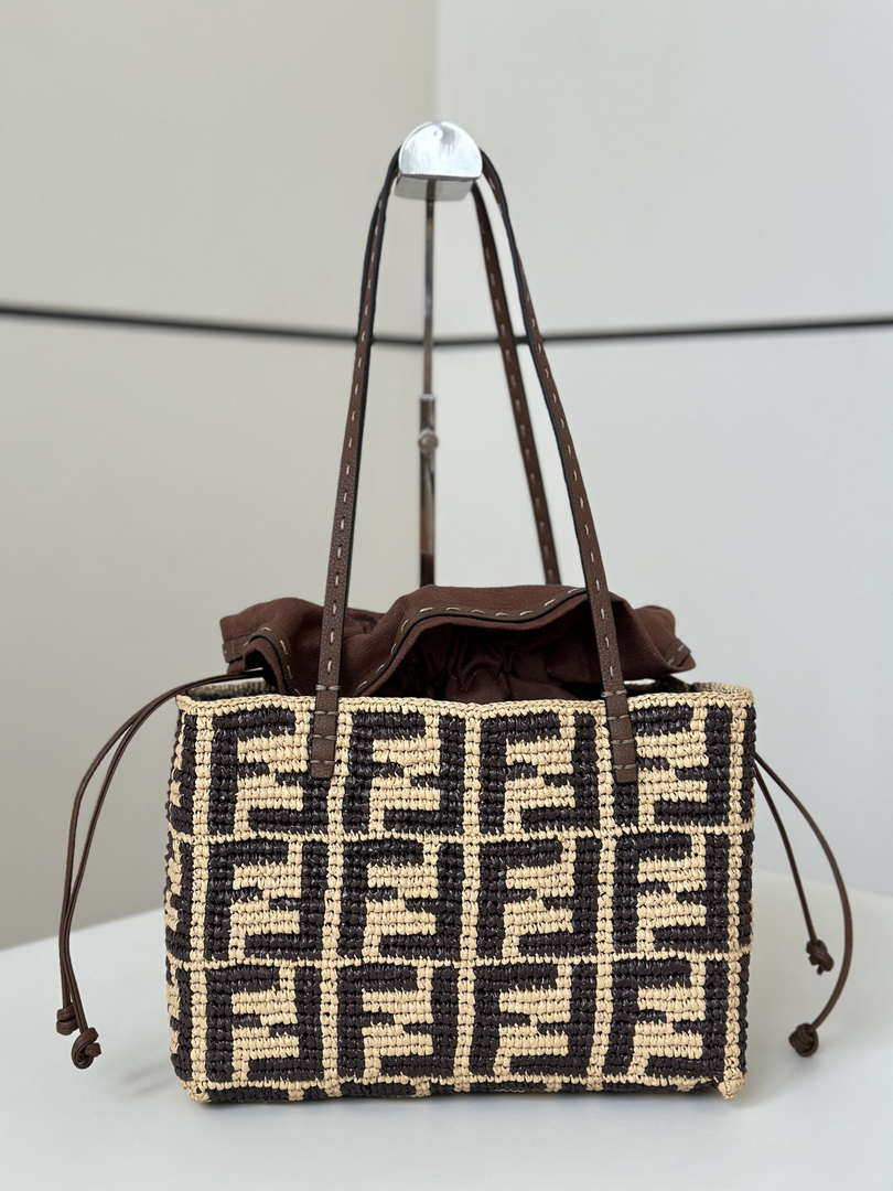 Fendi 8BH424AS3BF17A1 Small Roll Beige FF raffia crochet shopper 8659s