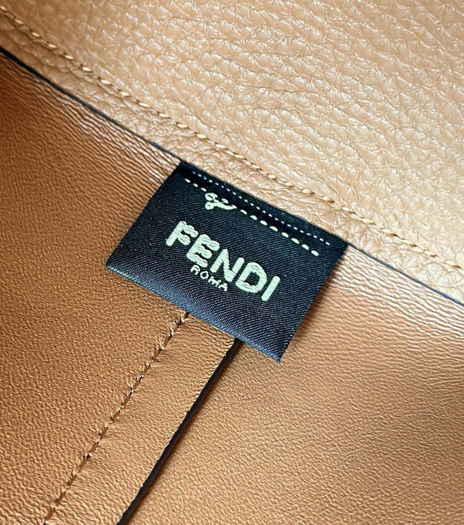 Fendi 8BL155 By The Way Selleria Medium Cappuccino-coloured Selleria bag with 192 hand-sewn stitches 8668