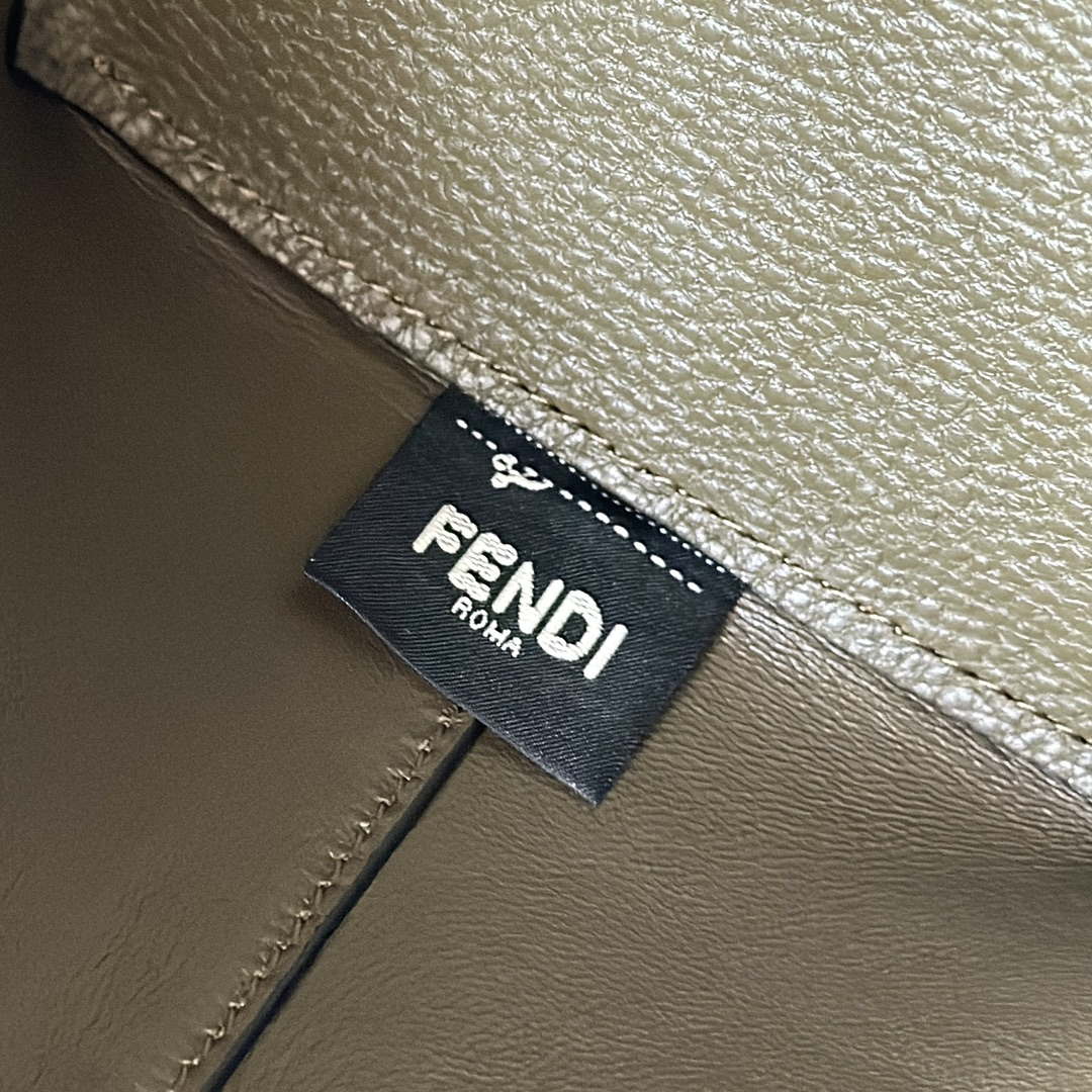 Fendi 8BL155 By The Way Selleria Medium Dark green Selleria bag with 192 hand-sewn stitches 8668