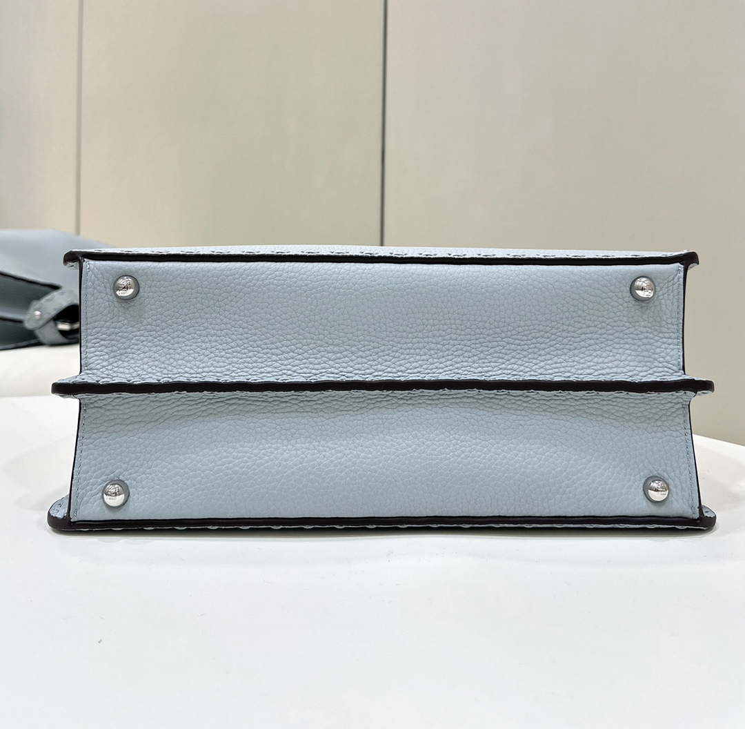Fendi 8BN321 Peekaboo ISeeU Medium Light blue Selleria bag with 646 hand-sewn topstitches 80133